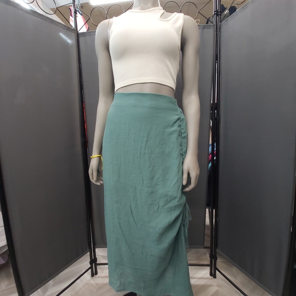 Forever 21 Dresses & Skirts - 💢SOLD💢Forever 21 Sage skirt